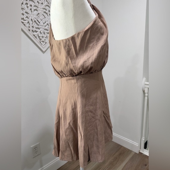 DO+BE Halter Neck Dress in Brown - Picture 5 of 13